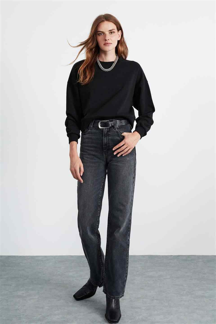 ELIZABETH Kadın Siyah Düz Renk Yuvarlak Yaka Comfort Fit Sweatshirt
