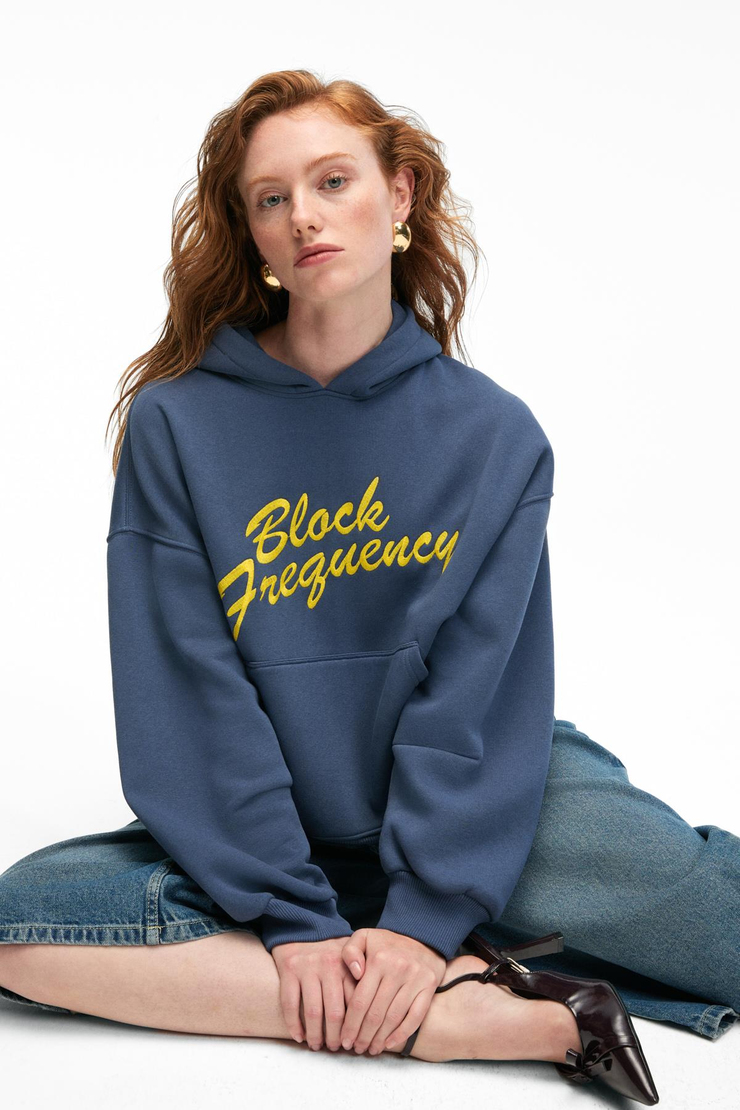 EVANTIA Kadın Baskılı Oversize Kapüşonlu Nakış Detaylı Kanguru Cep Lacivert Sweatshirt