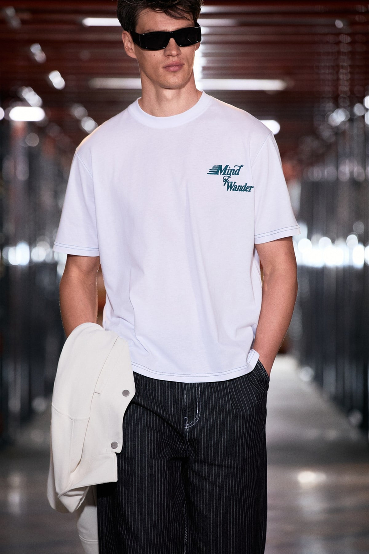 FARID Erkek %100 Organik Pamuklu Baskı Detaylı Yuvarlak Yaka Regular Fit Beyaz T-Shirt