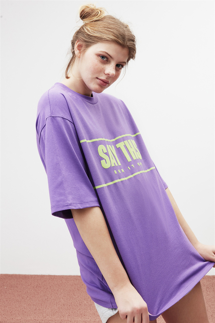 FIONA Kadın Mor Baskılı Yuvarlak Yaka Oversize T-Shirt