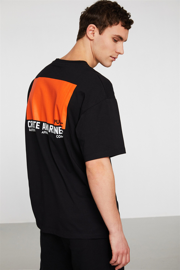 FUTURIST Erkek Siyah Baskılı Yuvarlak Yaka Oversize T-Shirt