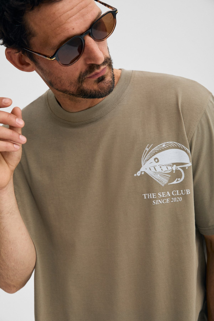 GIGANEST Erkek %100 Organik Pamuklu Baskı Detaylı Yuvarlak Yaka Haki T-Shirt