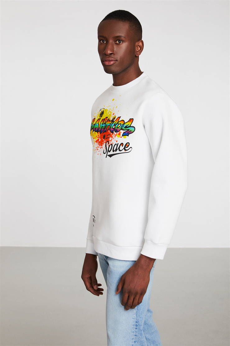 GRAVITY GALAKTICOS Erkek Beyaz Baskılı Yuvarlak Yaka Comfort Fit Sweatshirt