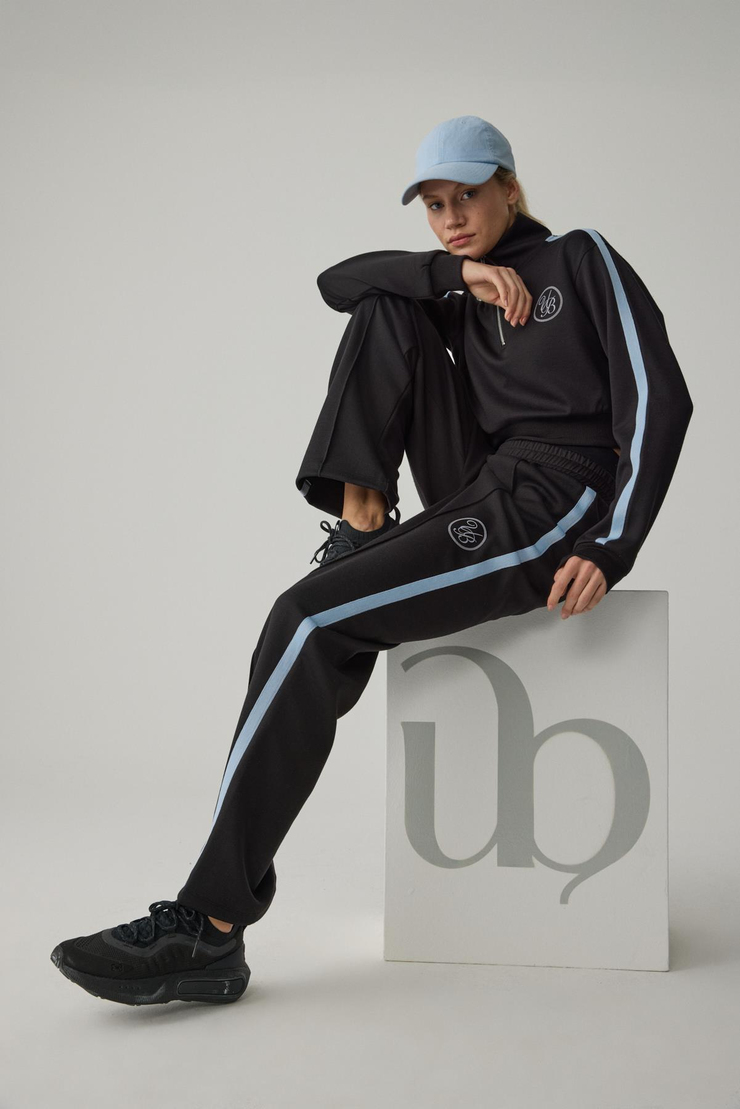 HELENA Kadın Dik Yakalı Fermuarlı Küçük Baskı Motifli Crop Siyah Sweatshirt