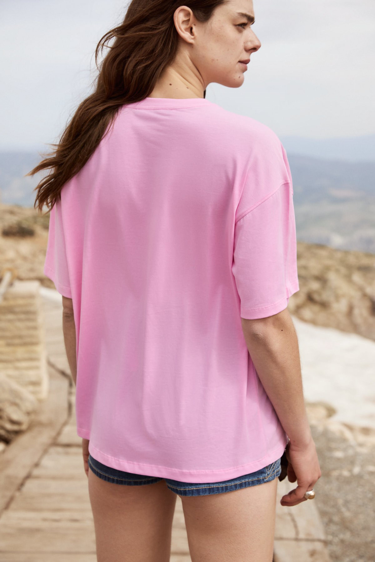 IRATI Kadın Yumuşak Kumaşlı %100 Organik Pamuklu Baskı Detaylı Oversize Pembe T-Shirt