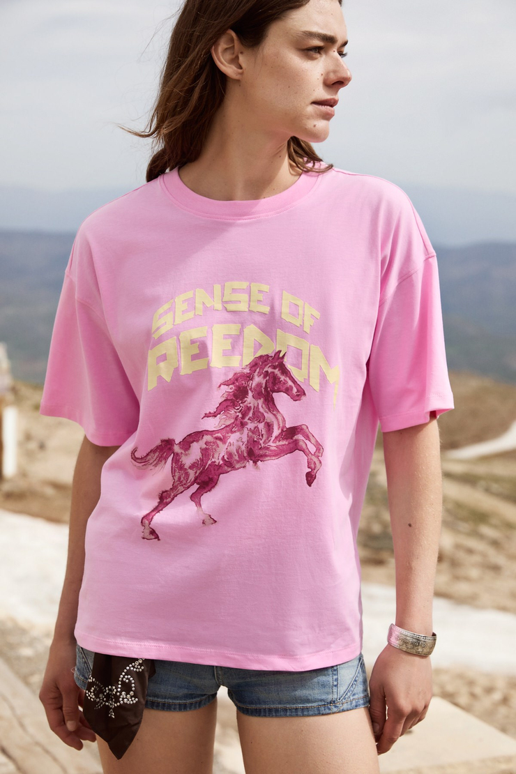 IRATI Kadın Yumuşak Kumaşlı %100 Organik Pamuklu Baskı Detaylı Oversize Pembe T-Shirt