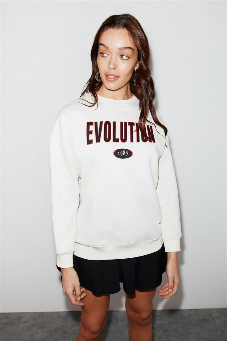 IVORY Kadın Ekru Baskılı Yuvarlak Yaka Oversize Sweatshirt
