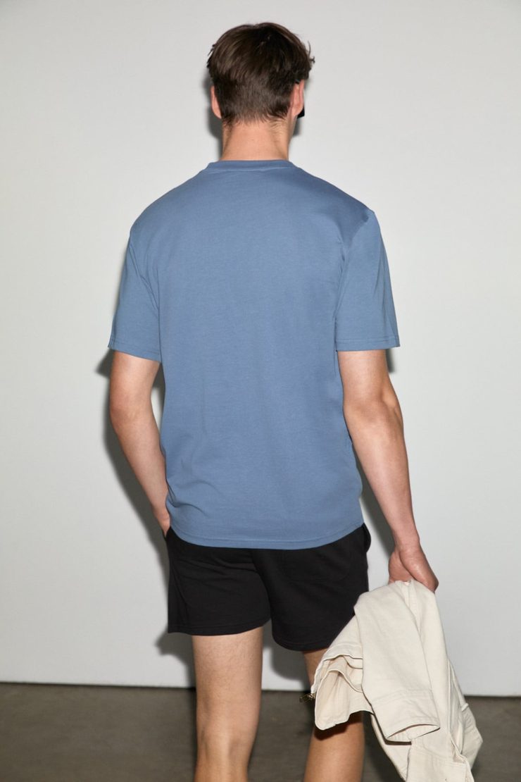 JUMILLA Erkek %100 Pamuk Yumuşak Kumaşlı Baskılı Yuvarlak Yaka İndigo T-Shirt