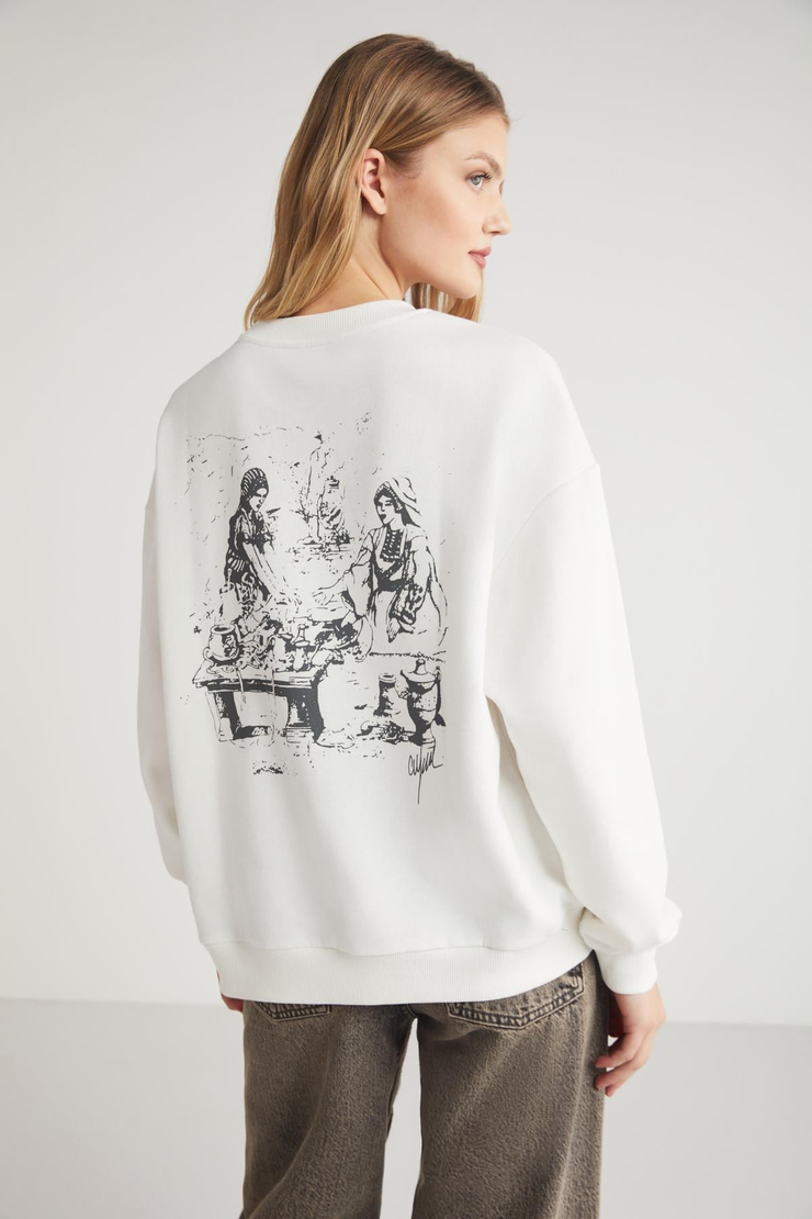 JUNY  Relaxed Ekru  Sweatshirt