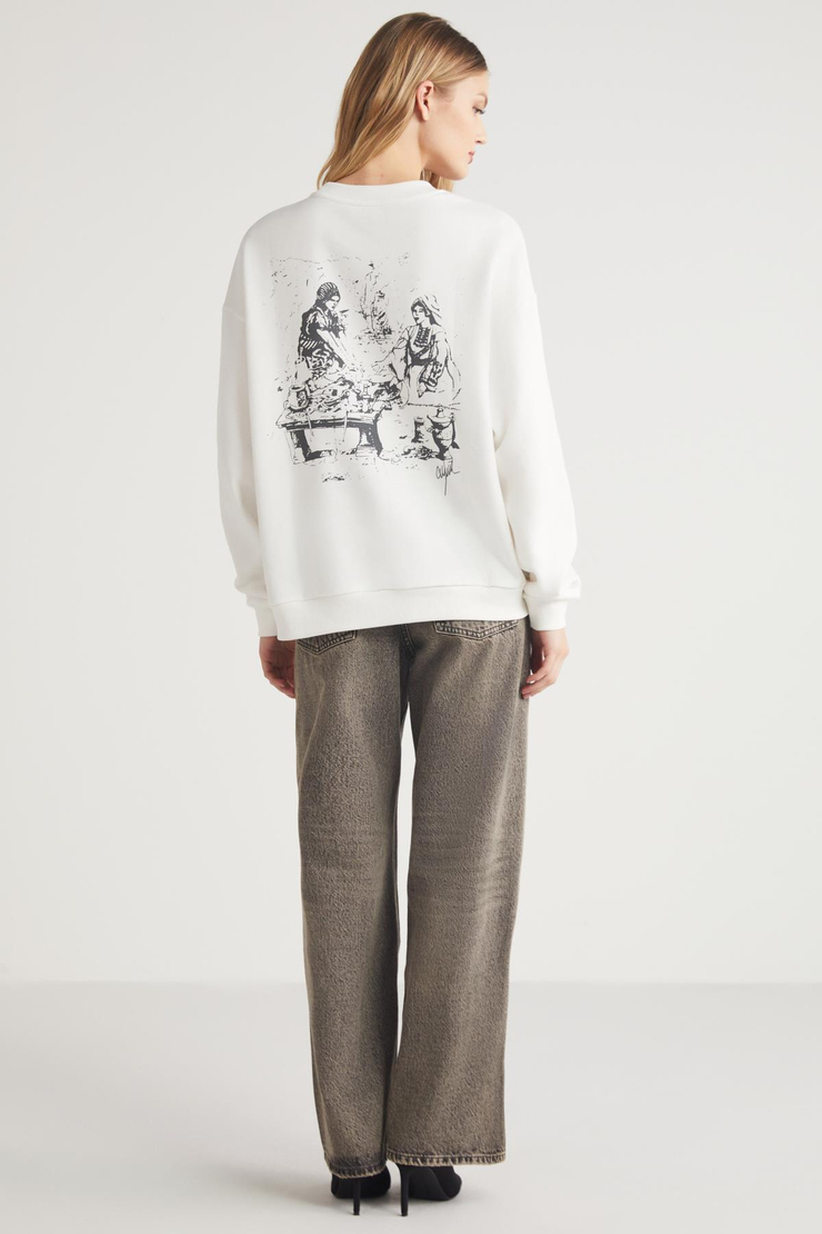 JUNY  Relaxed Ekru  Sweatshirt