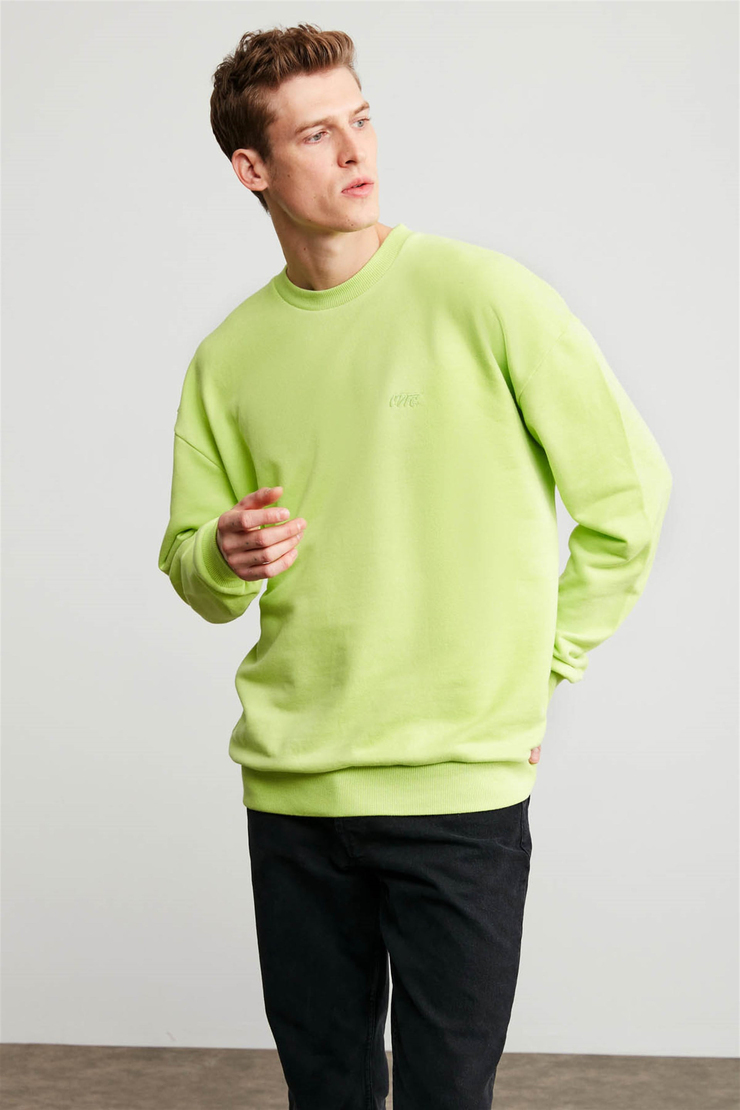 KANYE Erkek Yeşil Nakışlı-İşlemeli Yuvarlak Yaka Oversize Sweatshirt