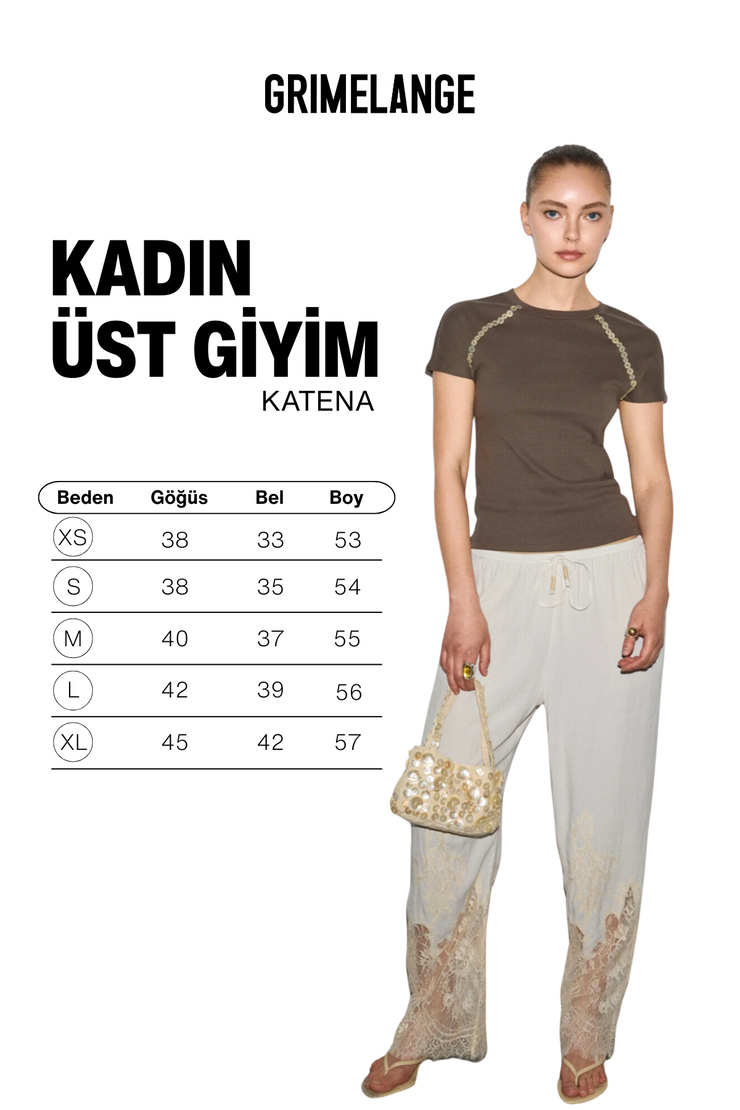 KATENA Kadın Yumuşak Ve Esnek Kumaşlı Yuvarlak Yakalı Düğme Detaylı Slim Fit Kahverengi T-Shirt