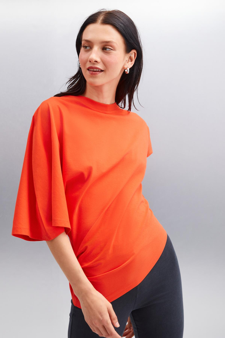 KATIE Asimetrik Relaxed Kırmızı Tekli T-Shirt