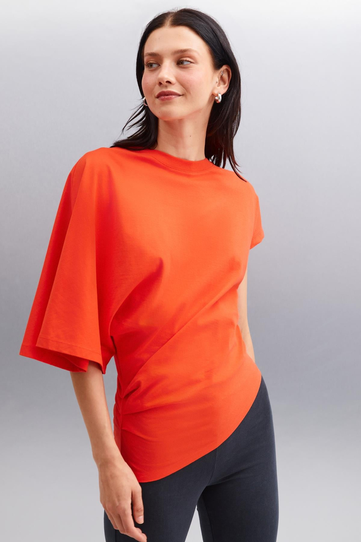 KATIE Asimetrik Relaxed Kırmızı Tekli T-Shirt
