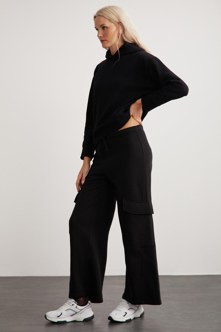 KEMBERLY Kadın Kapüşonlu Relaxed Kalıp Basic Siyah Sweatshirt