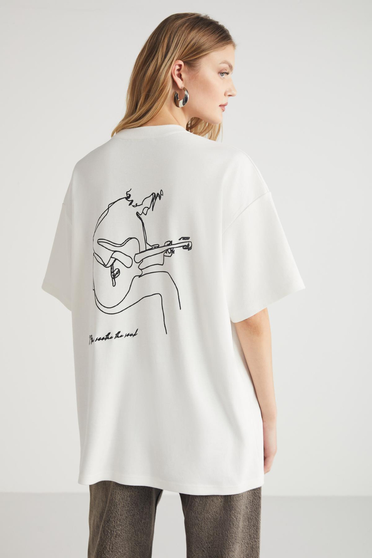 LAZARELA  Oversize Beyaz Tekli T-Shirt