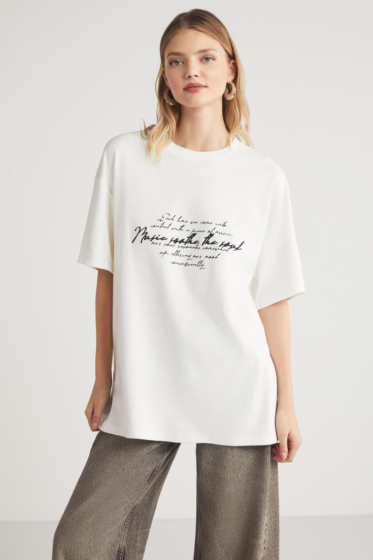 LAZARELA  Oversize Beyaz Tekli T-Shirt