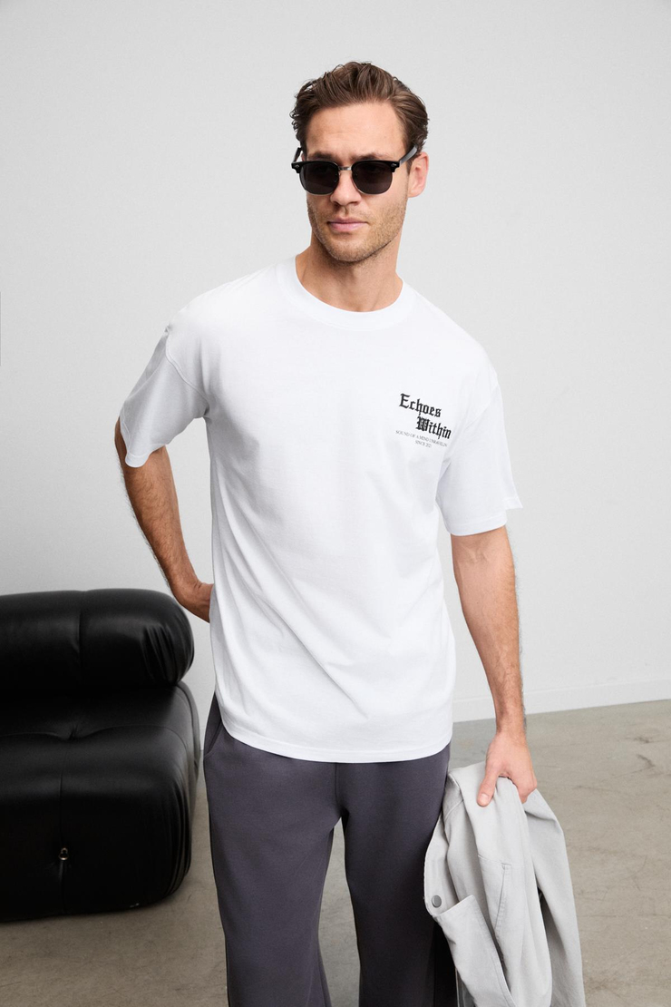 LIGHT Erkek Organik Pamuklu Bisiklet Yakalı Nakış Ve Baskı Detaylı Oversıze Fit Beyaz T-Shirt