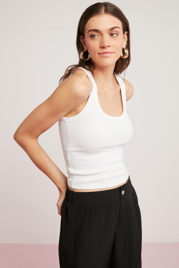 LILLESOL Kadın Fitilli Görünümlü Slim Fit Vücuda Oturan Havuz Yakalı Pamuklu Basic Beyaz Atlet