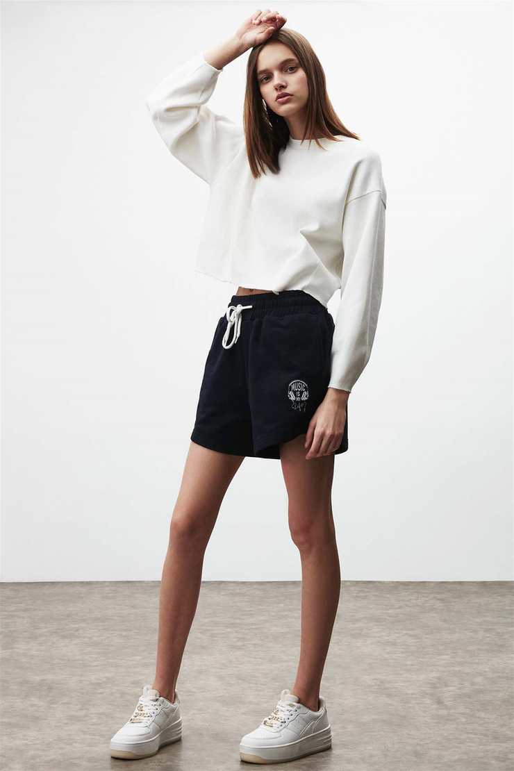 LIV Örme Crop Fit Beyaz  Sweatshirt