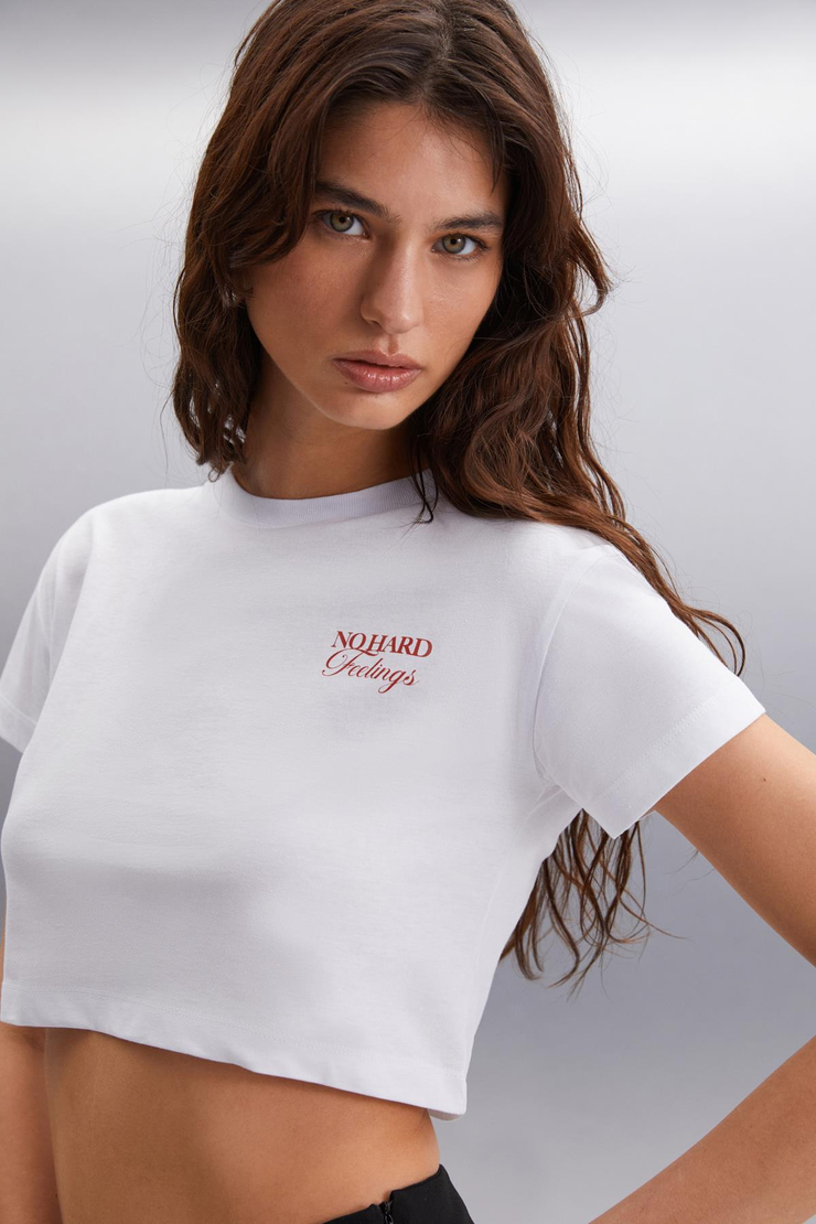 MORAN  Crop Beyaz - Kırmızı Baskılı Tekli T-Shirt