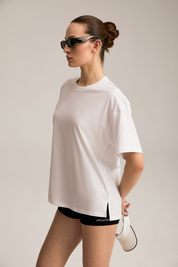 NAYSA Kadın %100 Organik Pamuk Relaxed Fit Yırtmaçlı Yuvarlak Yakalı Beyaz T-Shirt