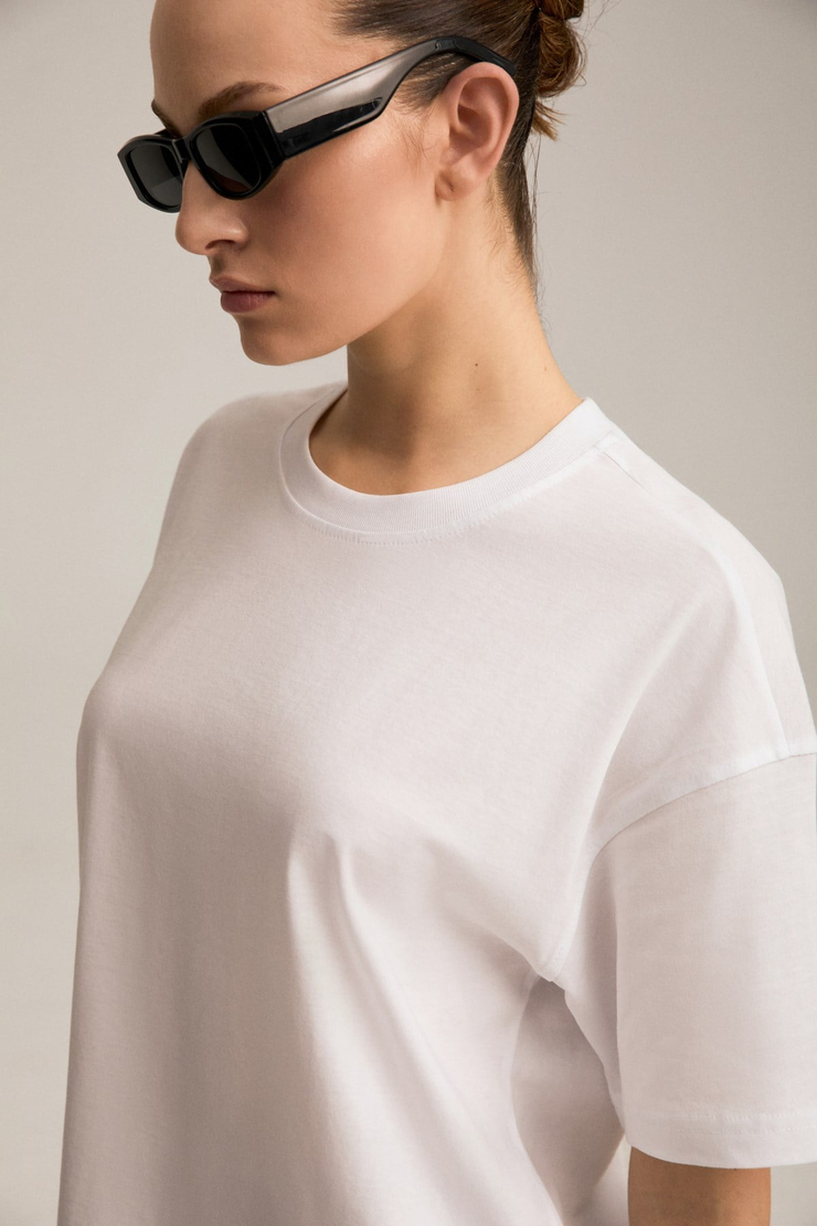 NAYSA Kadın %100 Organik Pamuk Relaxed Fit Yırtmaçlı Yuvarlak Yakalı Beyaz T-Shirt