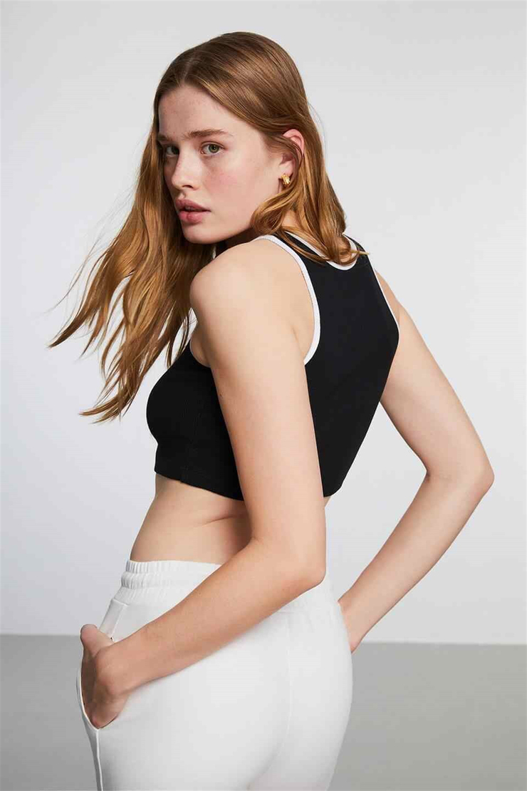 NEMTO Kadın Siyah Düz Renk Halter Yaka Crop Fit Büstiyer