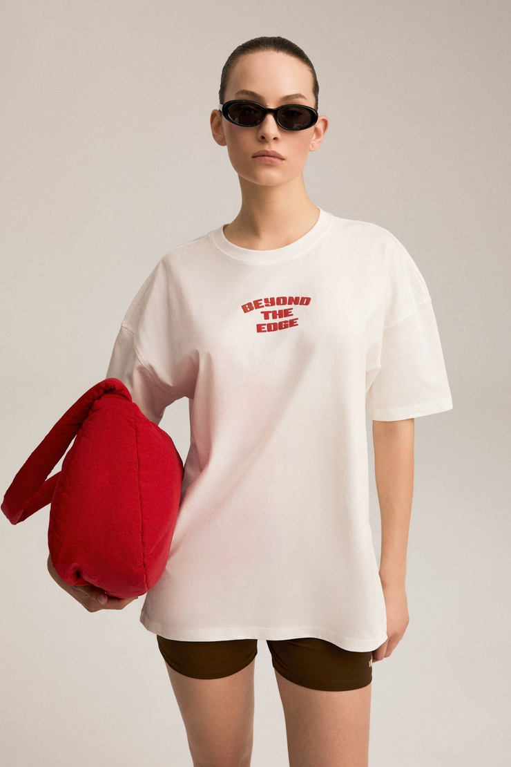NINEL Kadın %100 Pamuk Arka Ve Önü Yazı Detaylı Baskılı Slim Ekru-Kırmızı T-Shirt