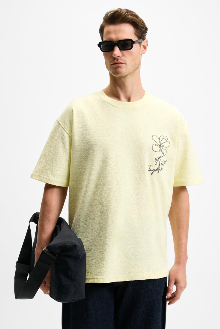 OURFLOW Erkek Nakış Detaylı %100 Organik Pamuk Bisiklet Yaka Kısa Kollu Oversize Sarı T-Shirt
