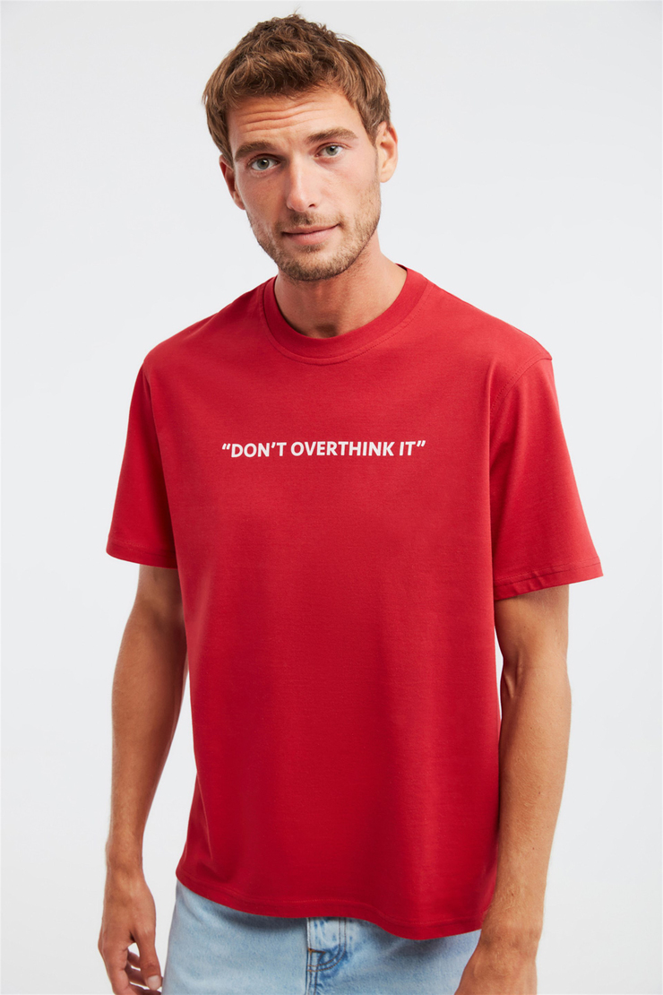 OVERTHINK Erkek Kırmızı Baskılı Yuvarlak Yaka Regular Fit T-Shirt