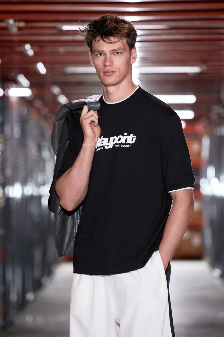 ROUGH Erkek %100 Organik Pamuklu Kontrast Biyeli Baskı Detaylı Regular Fit Siyah T-Shirt