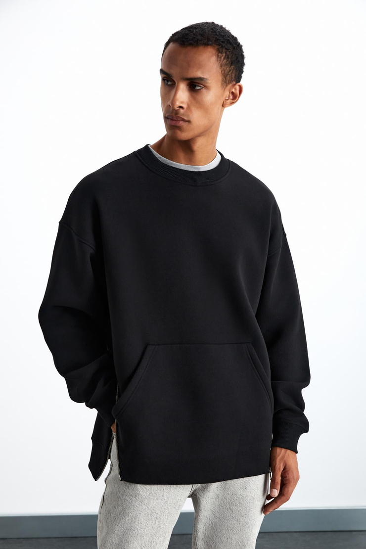 SANTIAGOS Erkek Kangruru Cepli Fermuar Detaylı Arkası Yazı Baskılı Siyah Sweatshirt