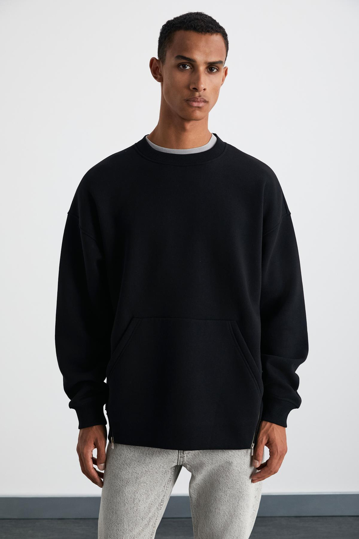 SANTIAGOS Erkek Kangruru Cepli Fermuar Detaylı Arkası Yazı Baskılı Siyah Sweatshirt