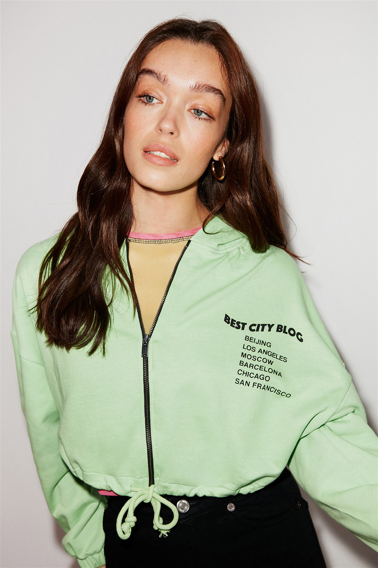 SILK Kadın Yeşil Baskılı Kapüşonlu Crop Fit Sweatshirt