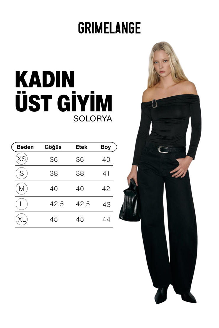 SOLORYA Kadın Esnek Kumaşlı Omuzları Açık Toka Detaylı Siyah Bluz