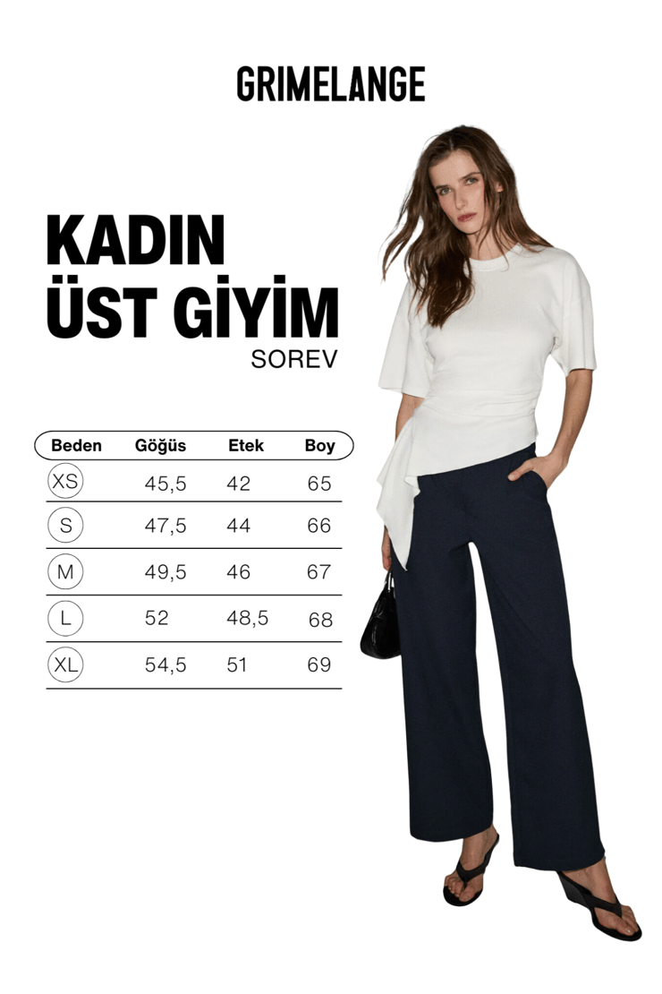 SOREV Kadın Yumuşak Kumaşlı Yuvarlak Yakalı Asimerik Kesimli Kısa Kollu Beyaz Bluz