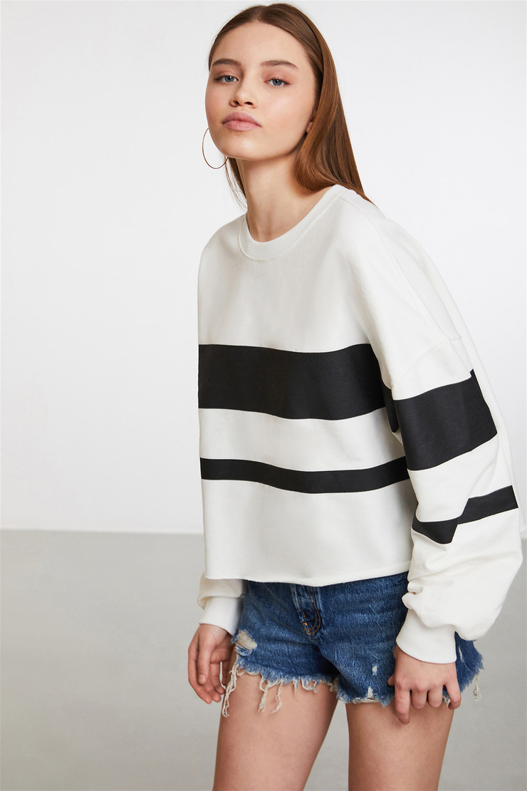 SUGAR Kadın Siyah Çizgili Yuvarlak Yaka Comfort Fit Sweatshirt