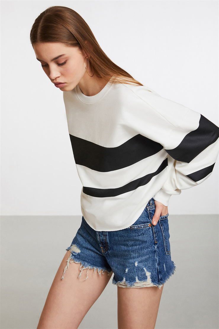 SUGAR Kadın Siyah Çizgili Yuvarlak Yaka Comfort Fit Sweatshirt