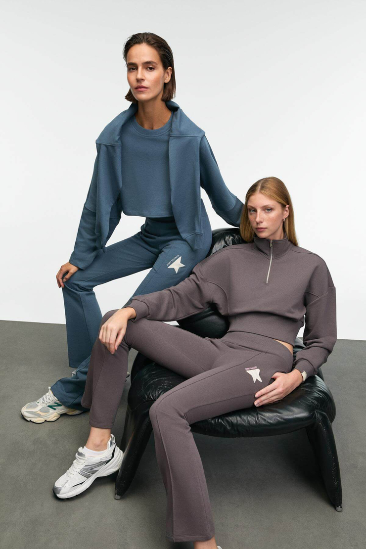 THALIA Kadın Arka Baskılı Ve Patch Detaylı Fermuarlı Dik Yakalı Antrasit Sweatshirt