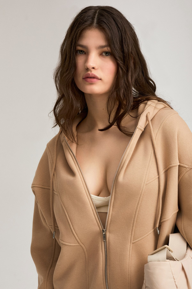 TORCE Kadın Önü Kesikli Metal Fermuarlı Kapüşonlu Etiket Detaylı Oversize Bej Sweatshirt