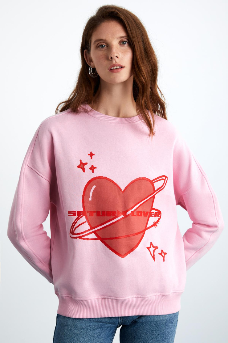 TRISHA Kadın Pamuklu 3 İplik İçi Şardonlu Önü Baskılı Kalp Temalı Yuvarlak Yaka Pembe Sweatshirt