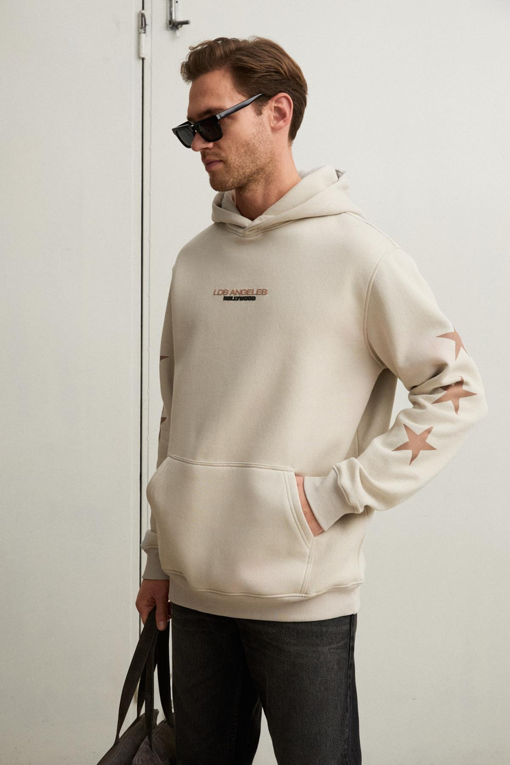 TUXON Erkek Yumuşacık İçi Polarlı Baskı Detaylı Kangru Cepli Regular Taş Rengi Sweatshirt