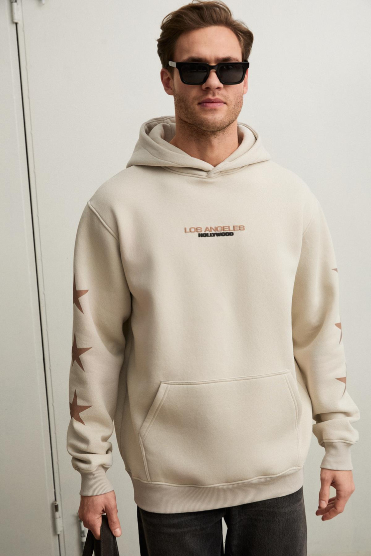 TUXON Erkek Yumuşacık İçi Polarlı Baskı Detaylı Kangru Cepli Regular Taş Rengi Sweatshirt