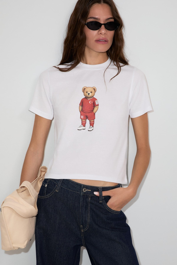 UMAYANA Kadın Yumuşak Ve %100 Organik Pamuklu Dünya Kupasına Özel Baskılı Beyaz T-Shirt