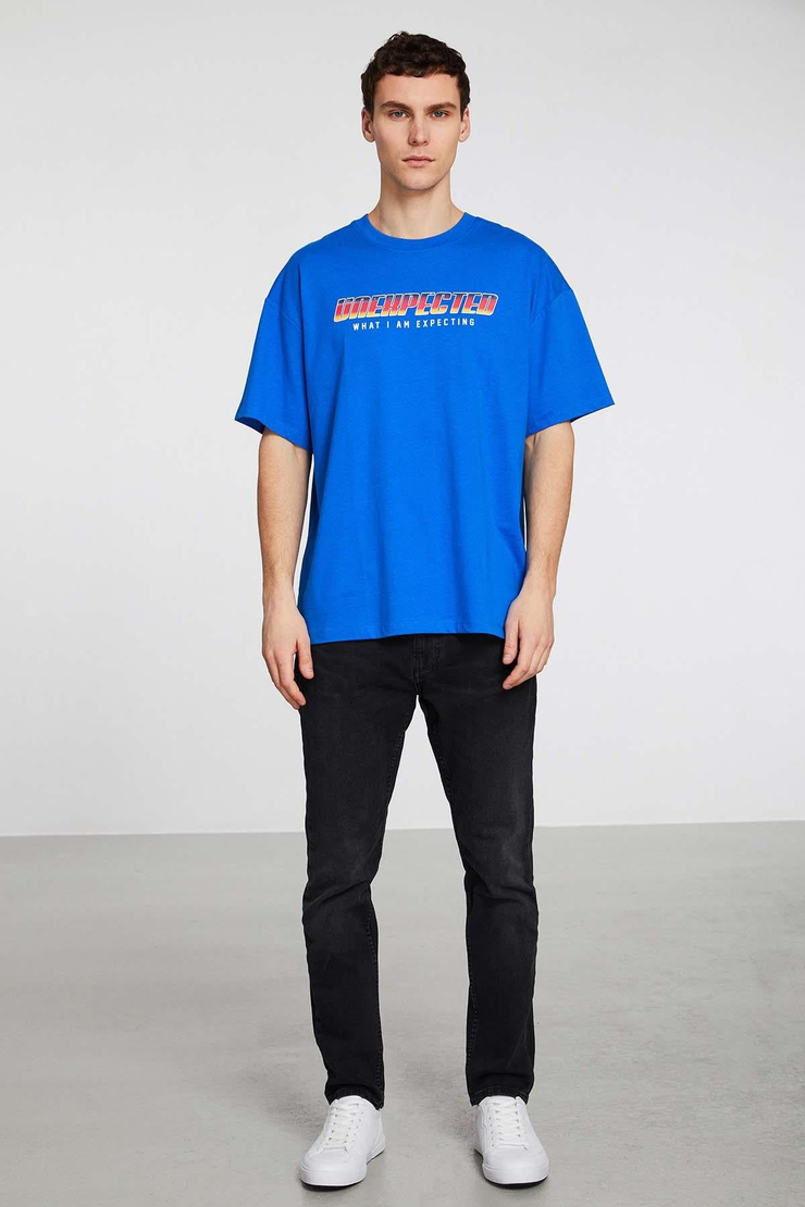 Unexpected Erkek  Oversize Bisiklet Yaka Kısa Kollu Önü Baskılı Geniş Kesim Saks Mavi T-Shirt