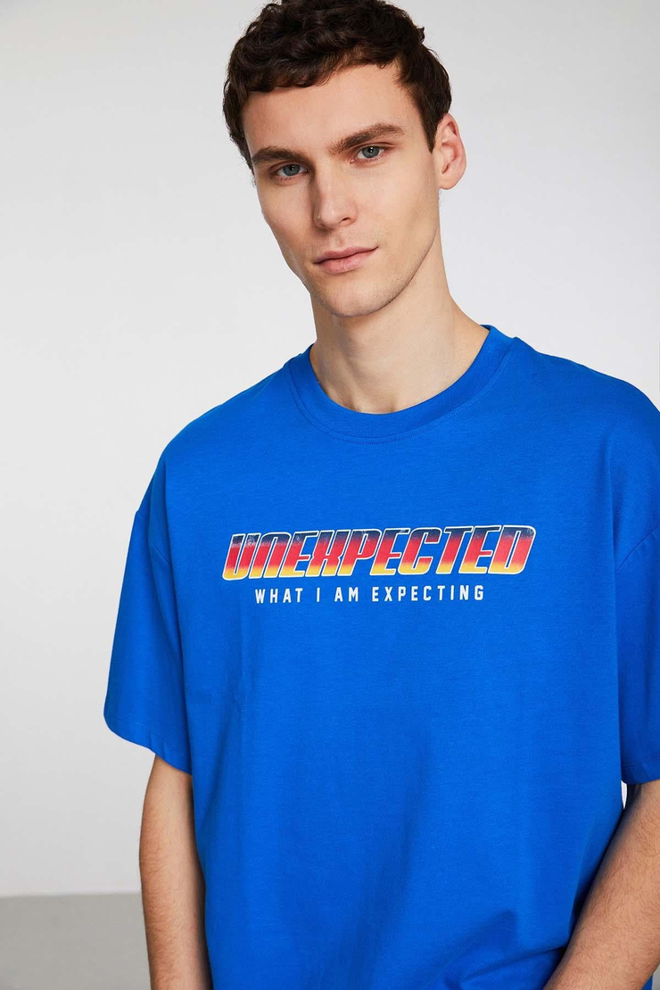 Unexpected Erkek  Oversize Bisiklet Yaka Kısa Kollu Önü Baskılı Geniş Kesim Saks Mavi T-Shirt
