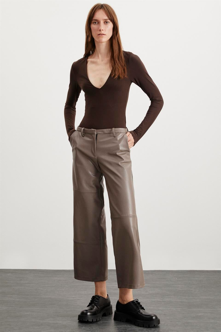 VALERI Basic Slim Fit Kahverengi  Body