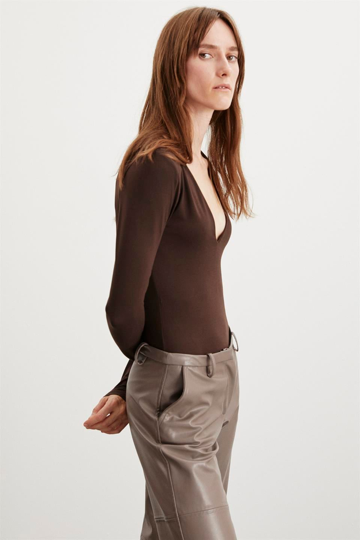 VALERI Basic Slim Fit Kahverengi  Body