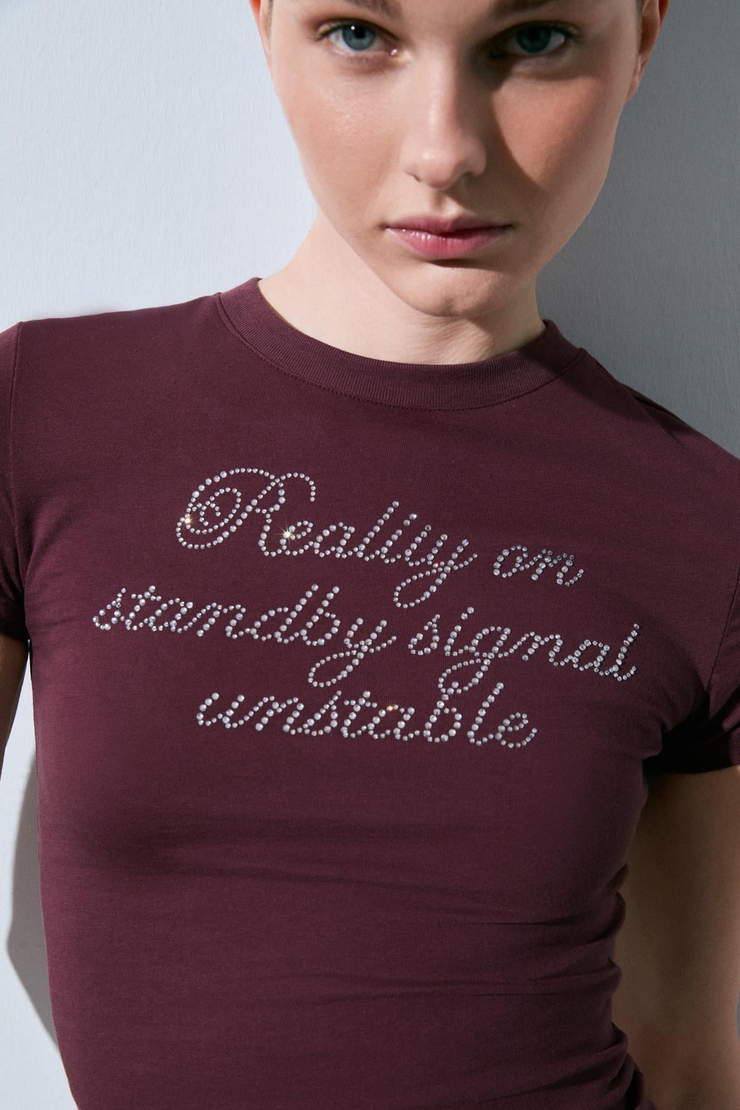 VANYROSE Kadın Yumuşak Kumaşlı %100 Pamuk Taş Detaylı Slim Fit Bordo T-Shirt